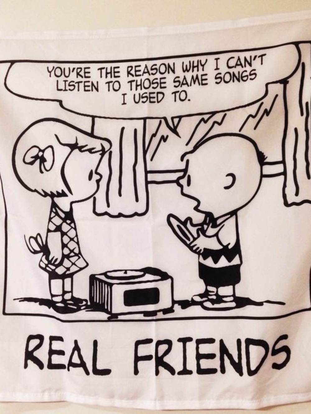 White Graphic Peanuts 'Real Friends' Wall flag